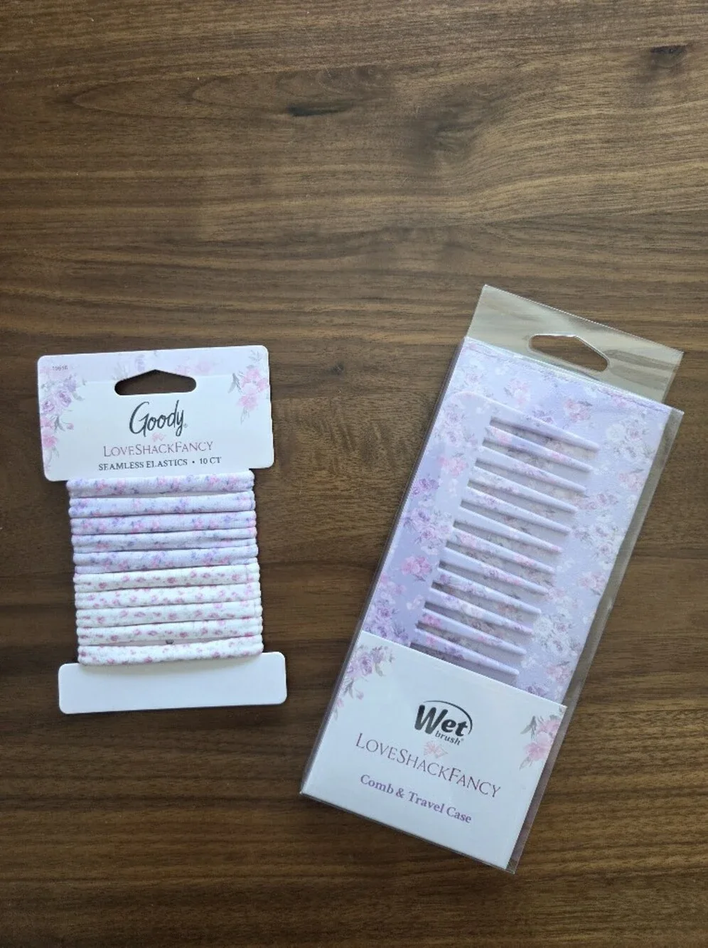 LoveShackFancy x Target Bundle: Goody 10 Elastics + WetBrush Comb Set Hibiscus